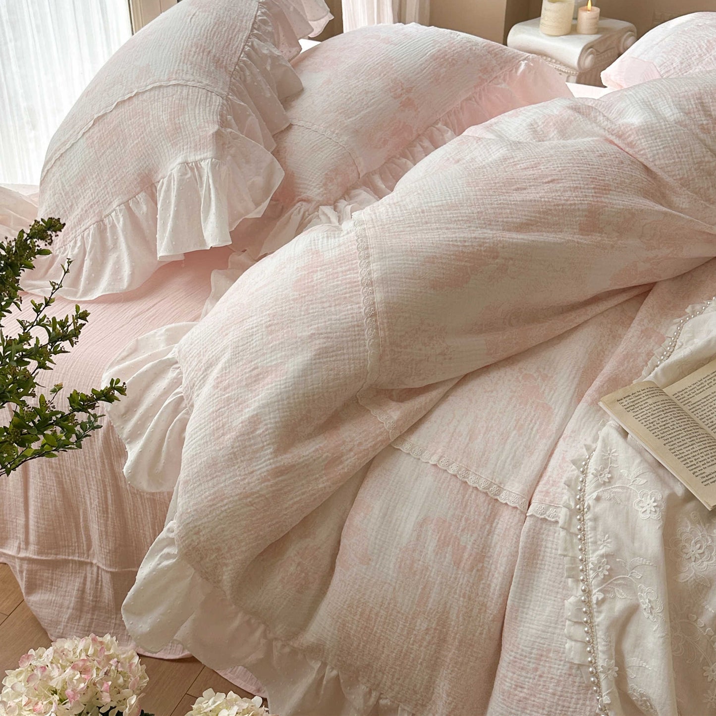 Crinkled Cotton Duvet Cover Set - Four-Piece Bedding for All Sizes