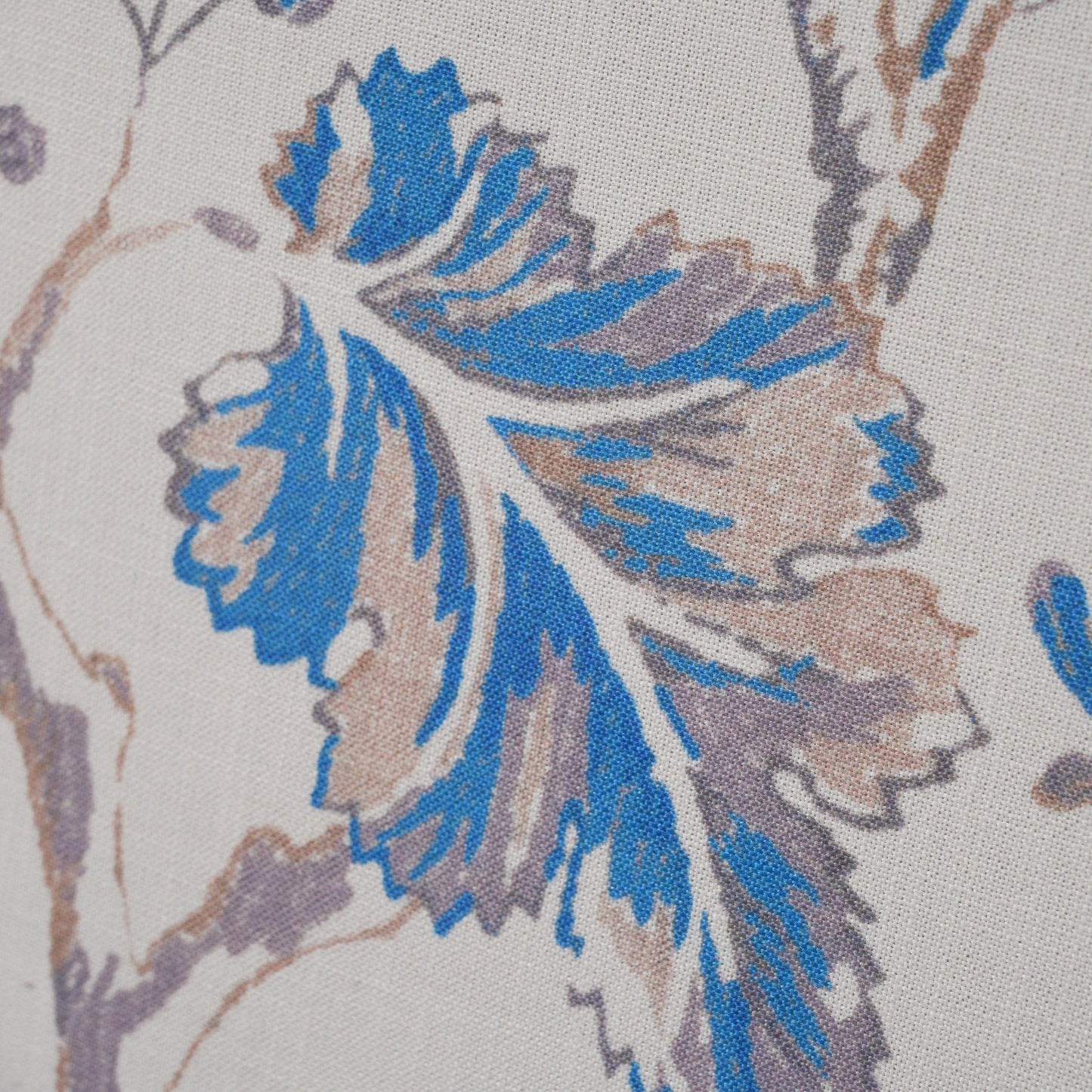 HARRISON TUFTED CLUB CHAIR