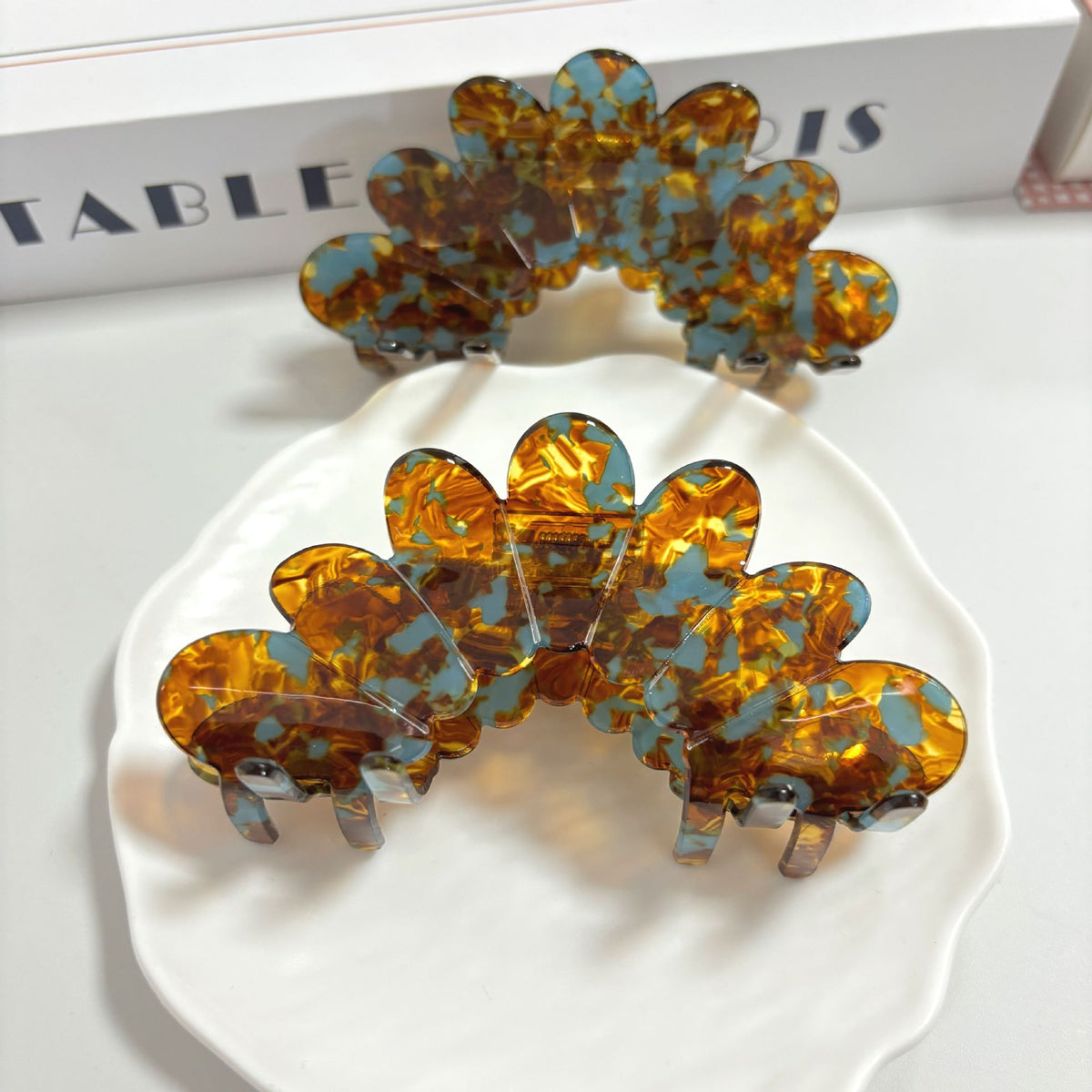 Petal Large Grip Updo Hair Clip
