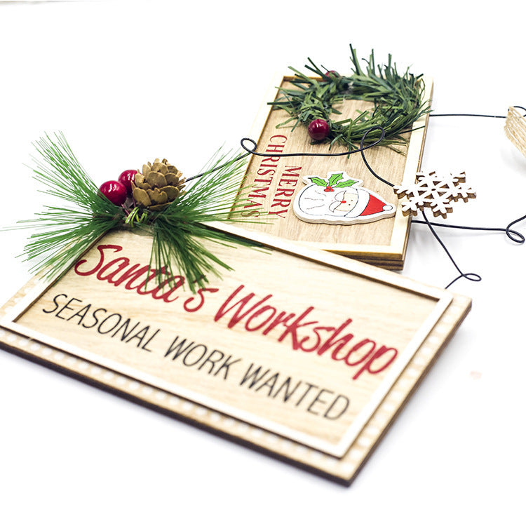 Wooden Christmas Doorplate with Painted Square Design – Festive Holiday Decor