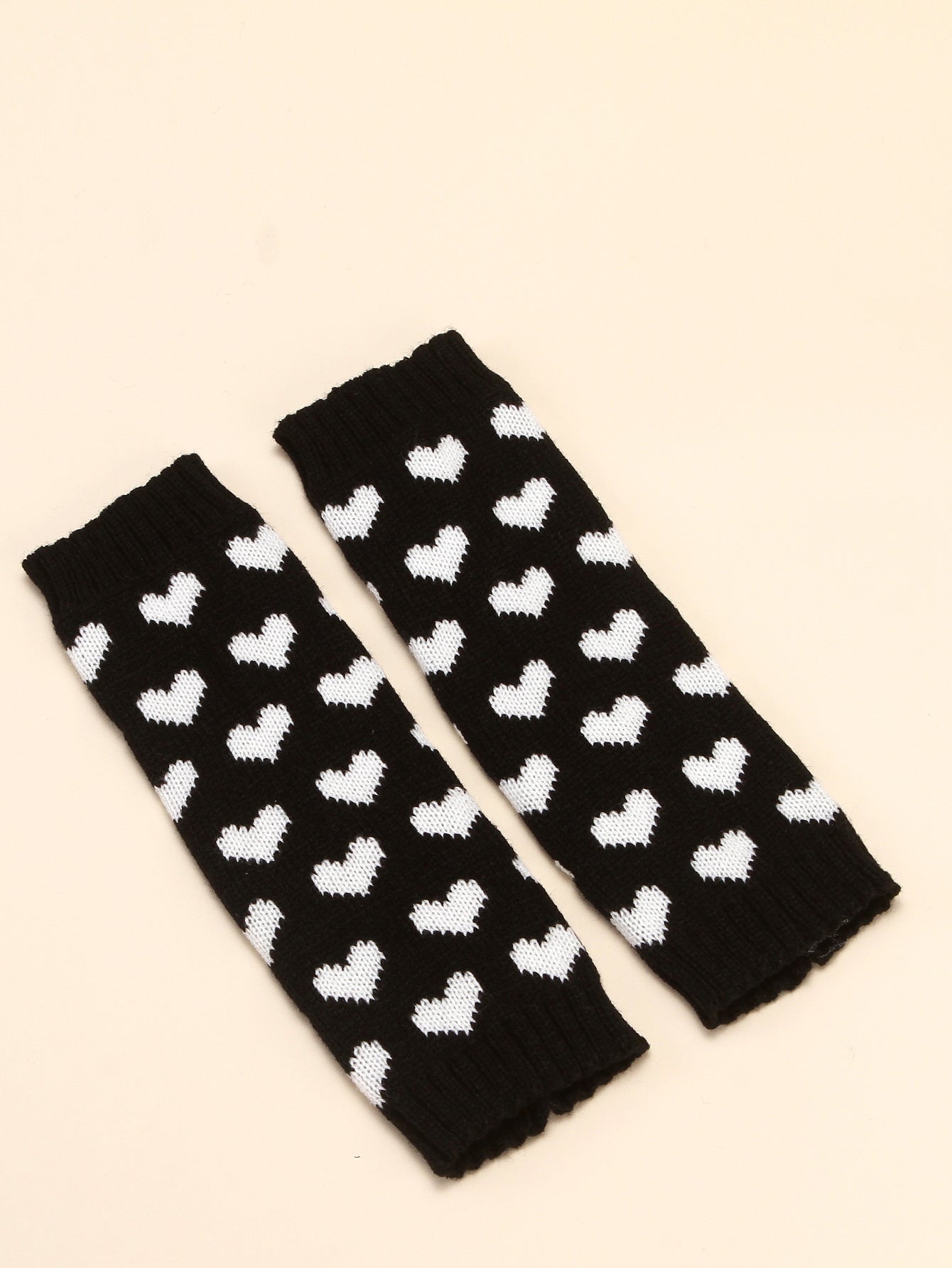 Knitted Love Foot Socks - Mid-Calf Free Size - Black & Pink