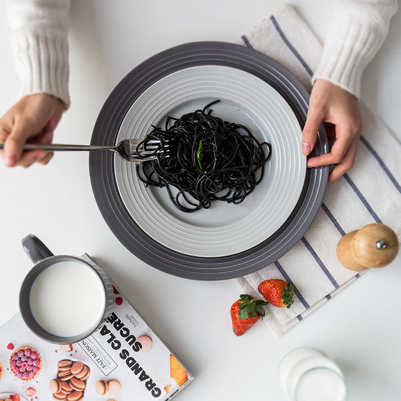11-Inch Dark Gray Porcelain Dinner Plate - Round Kitchen Tableware