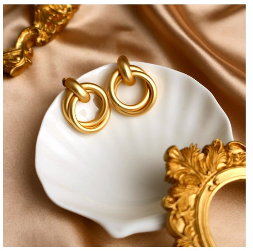 Jewelry Display Shell Tray for Earrings, Necklaces & Rings - Ceramic & Wrought Iron