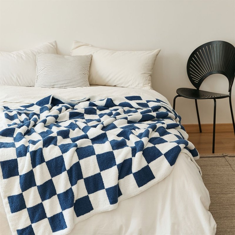 Large Retro Plaid Wool Blanket with Half Velvet Knit Sofa Cover