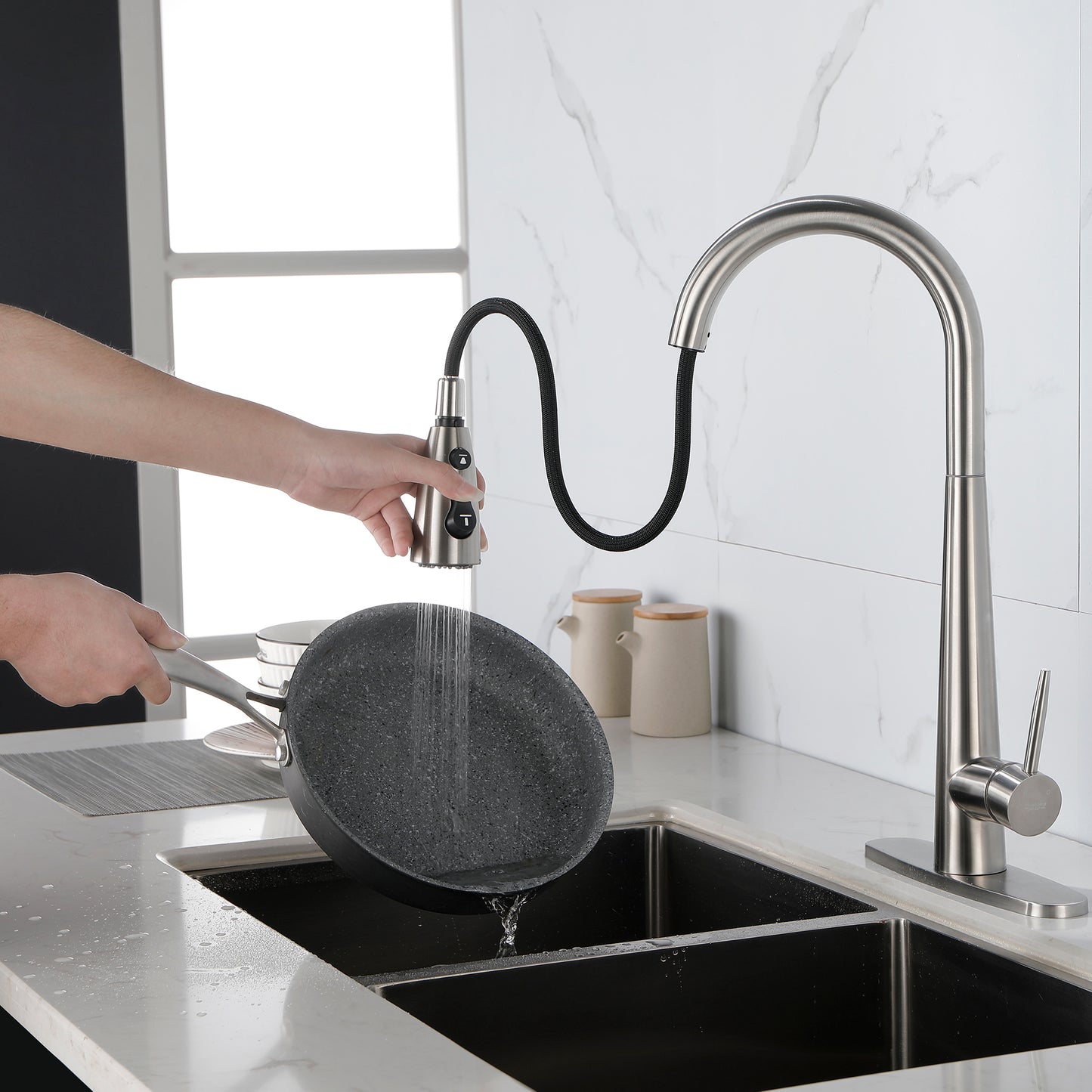 Stainless Steel Kitchen Faucet with Single Handle and Deck