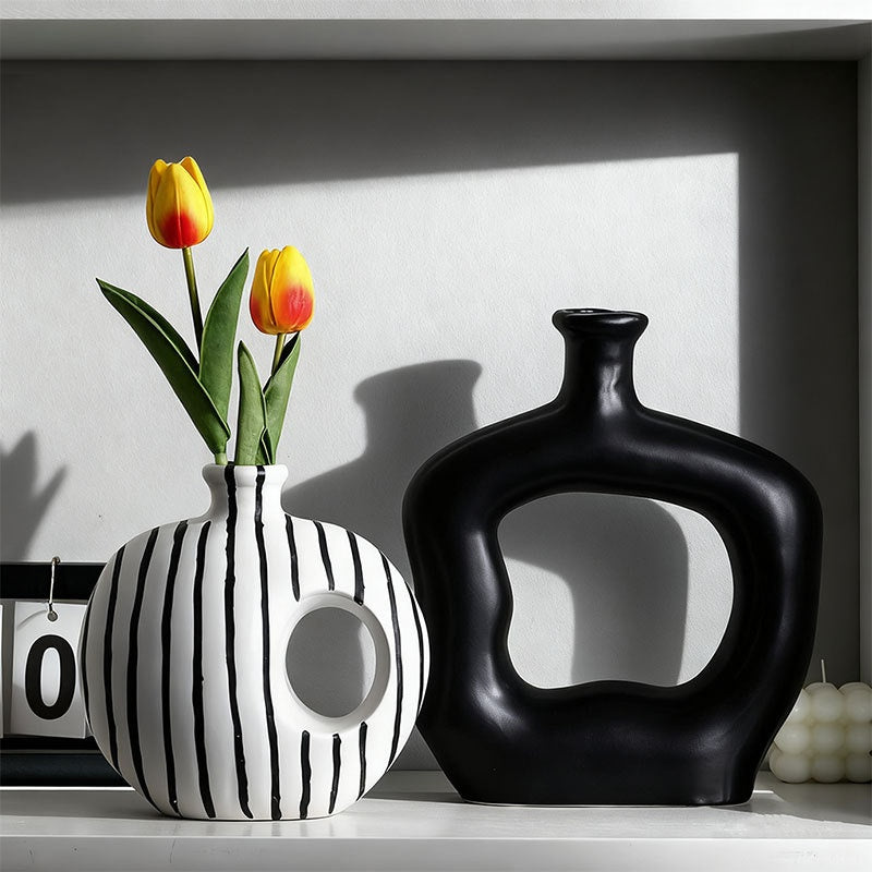 Minimalist Black-and-White Ceramic Vase - Modern Art Home Decor Set