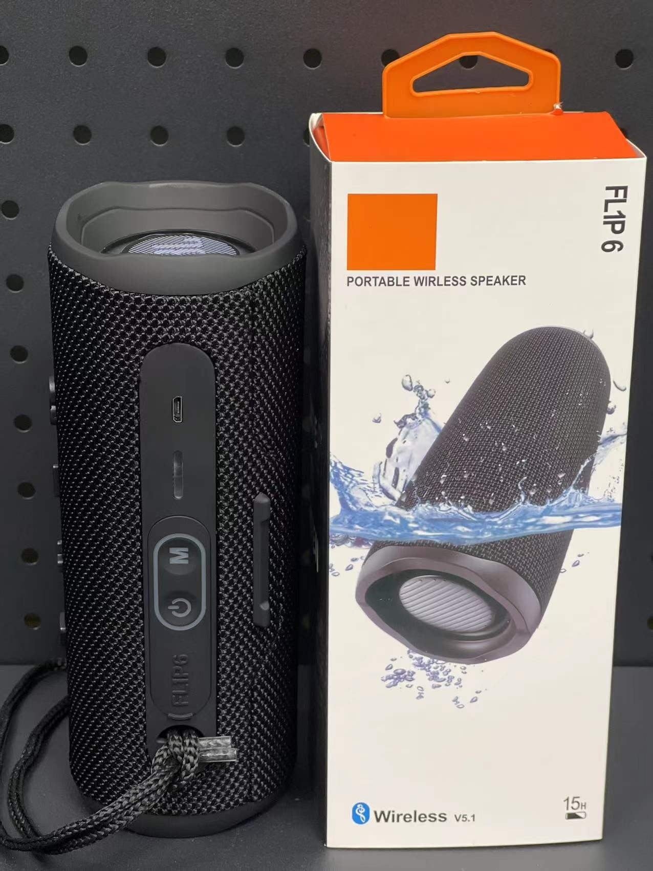 Portable Outdoor Wireless Bluetooth Speaker with Dual Speakers