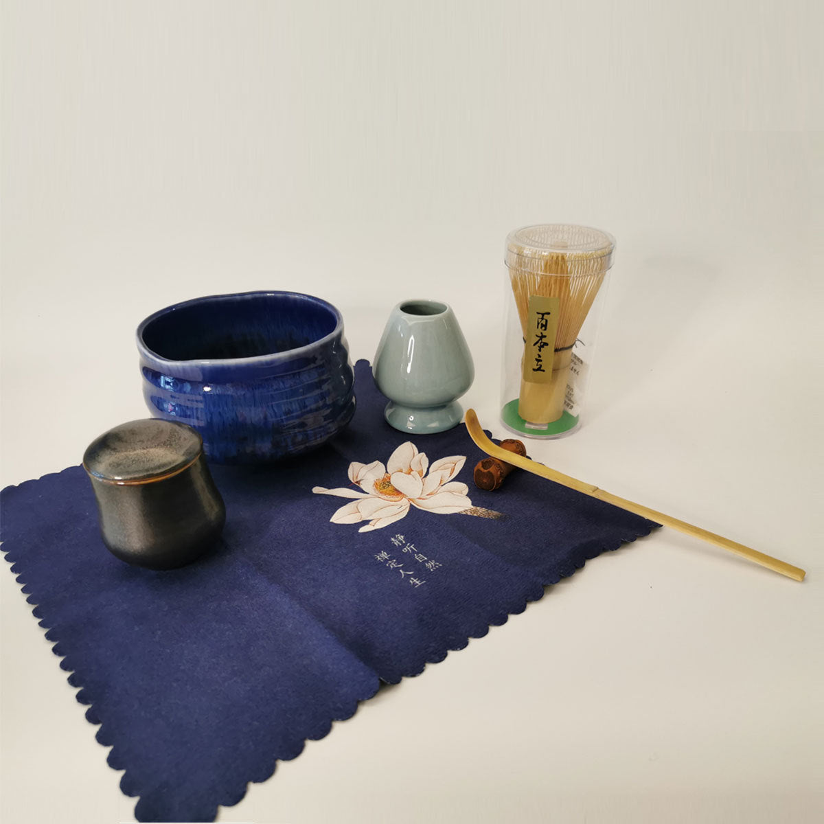 Tea Set with Bamboo Tea Bowl Brush Powder Pot and Cloth Bag - Light Luxury Kitchenware