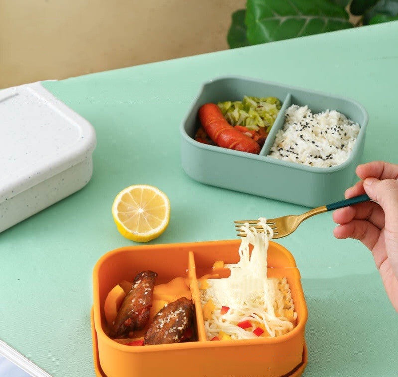 Silicone Two-Compartment Food Storage Box - Eco-Friendly Lunch Container