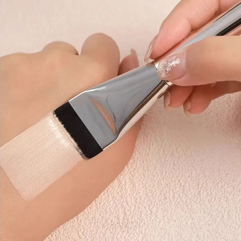 Ultra Thin Foundation Brush Flat Makeup Tool for Precise Application - Traceless Finish
