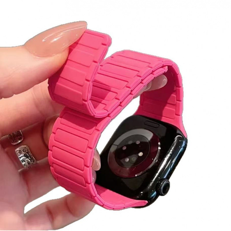 Magnetic Sports Silicone Watch Strap - Compatible with Apple Watch 38-49mm