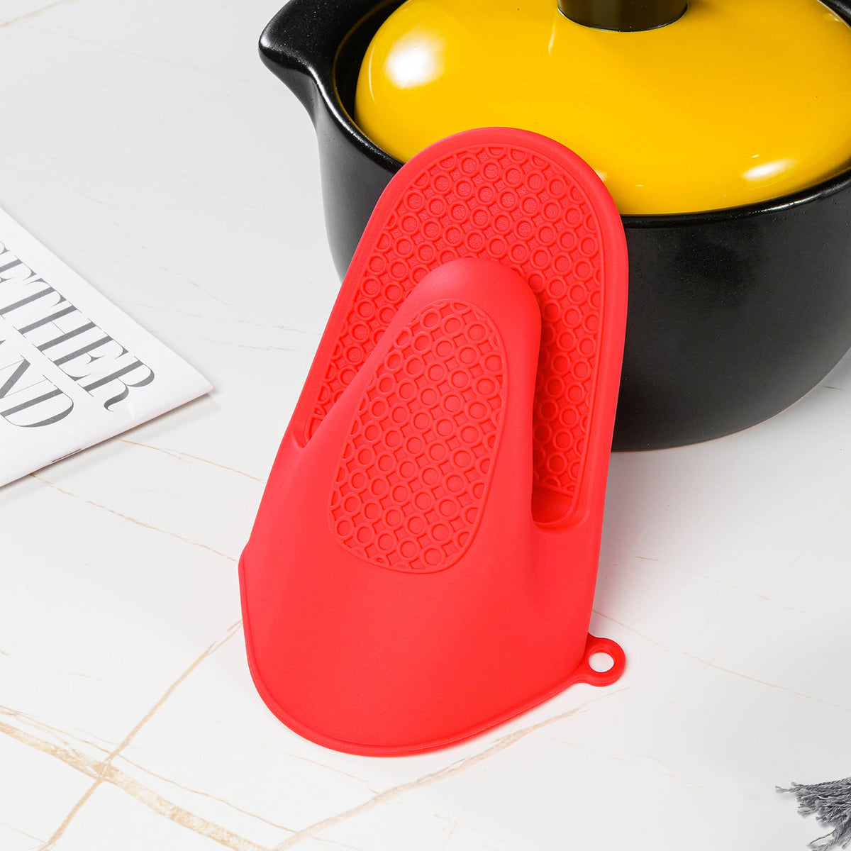 Anti-Scald Silicone Insulation Kitchen Gloves - Heat-Resistant, Non-Slip, Multiple Colors