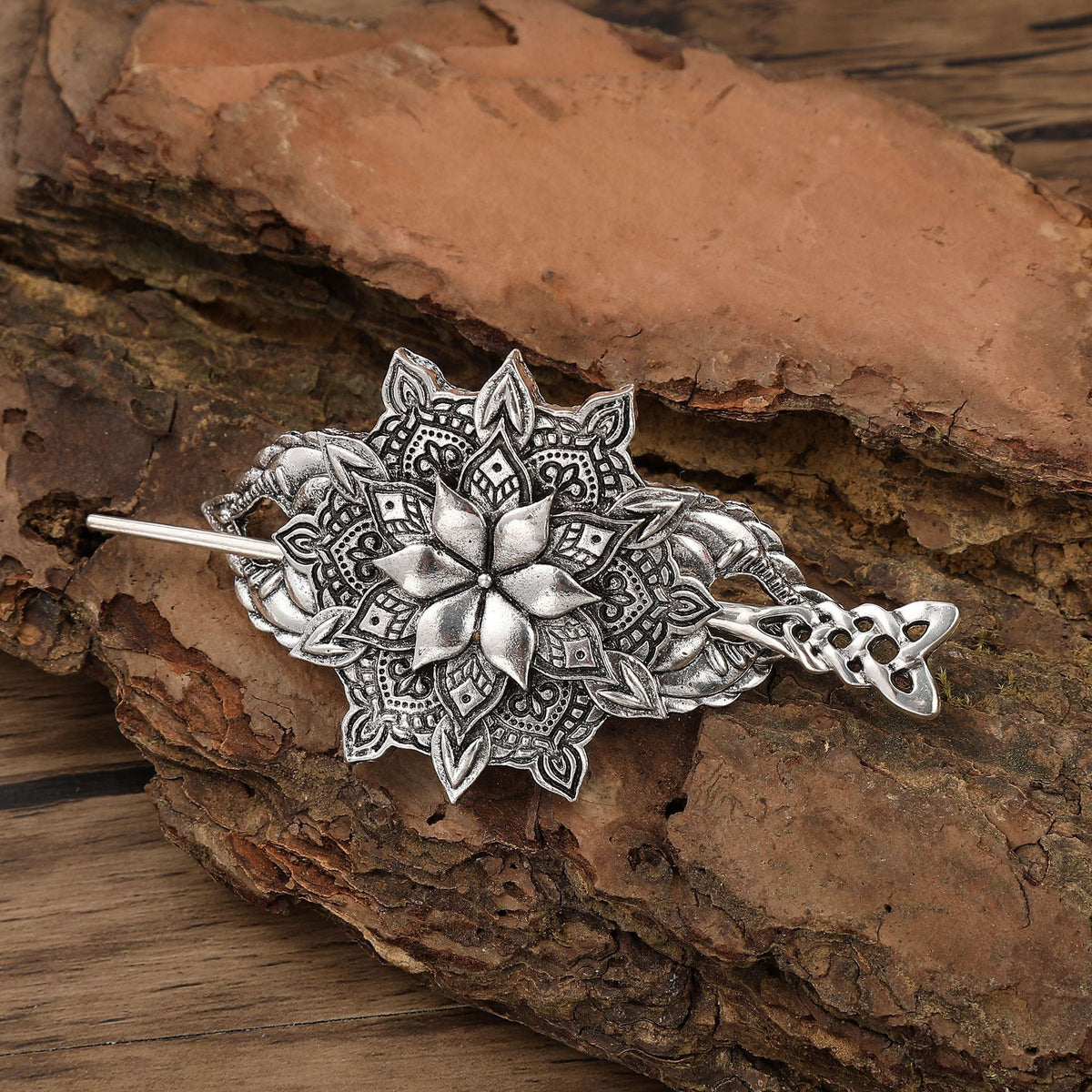 Vintage Floral Hair Stick - Silver Alloy Hairpin