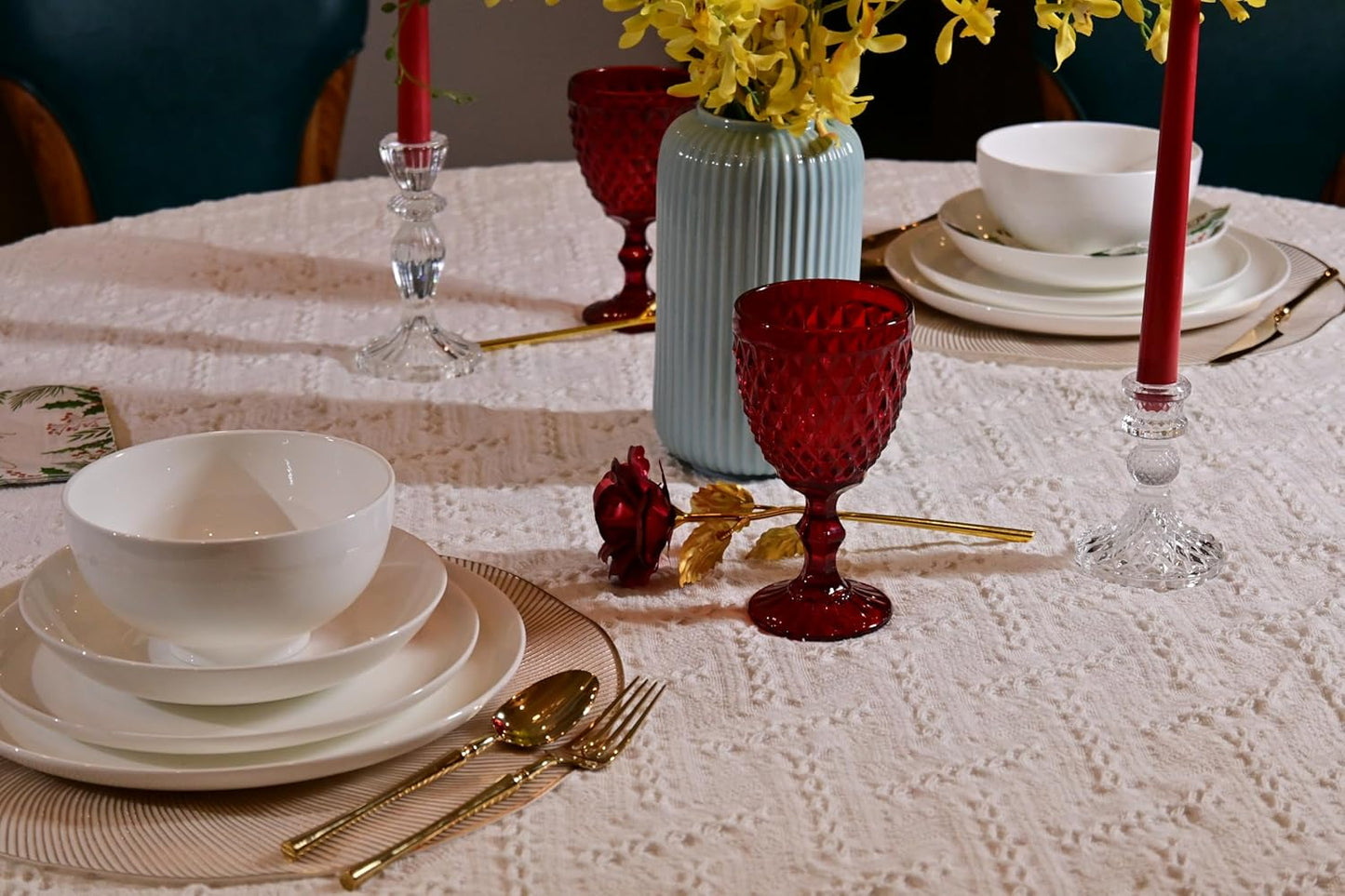 Lily Bone China Dinnerware Set - 16 Pieces Service for 4