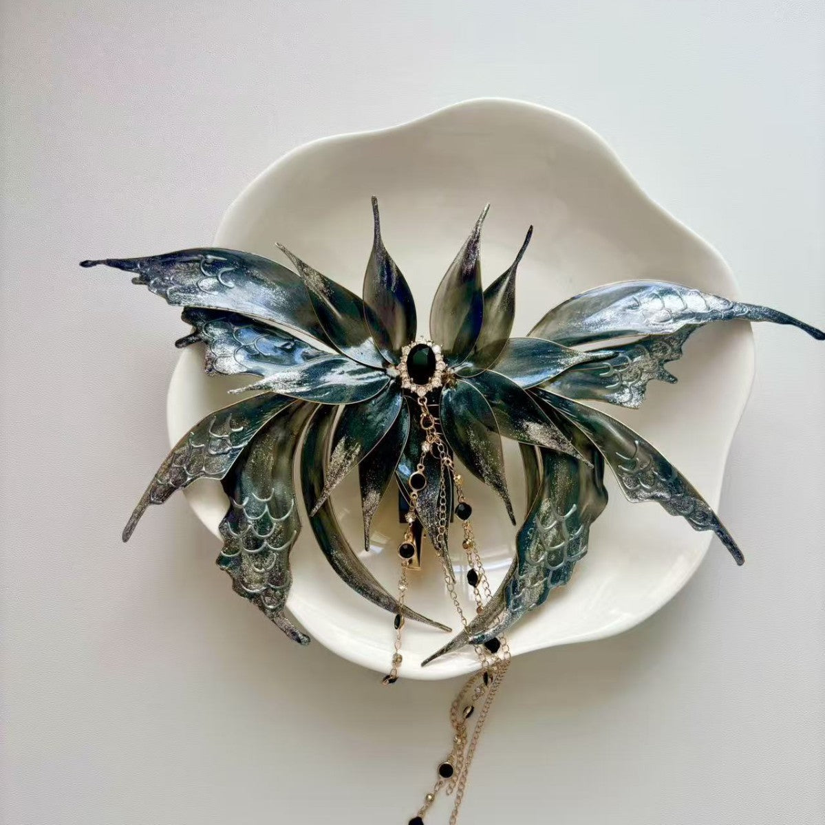 Butterfly-Wing Hair Clip - Handmade Alloy Accessory