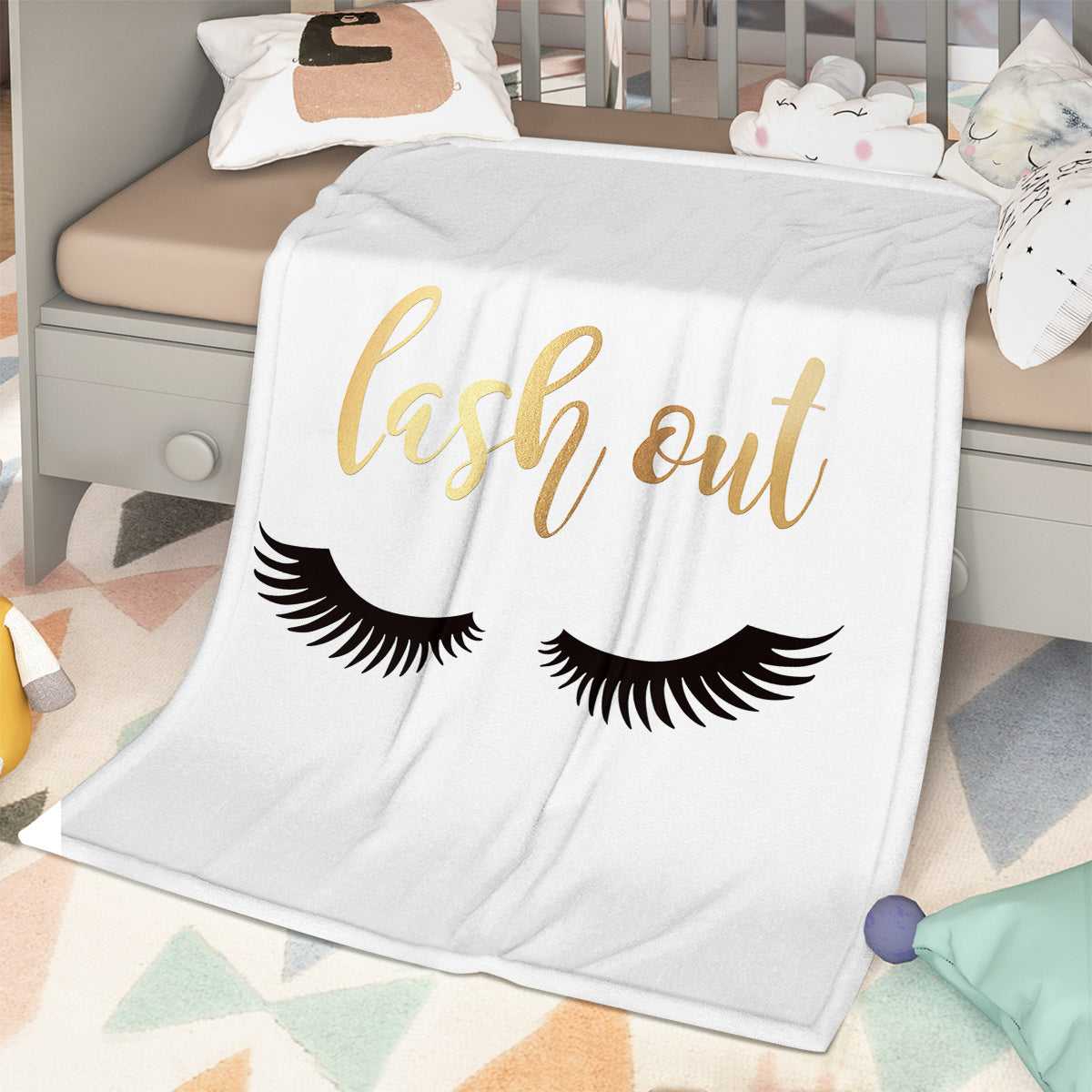 Long Eyelashes Print Plush Throw Blanket - Reversible Flannel Fleece
