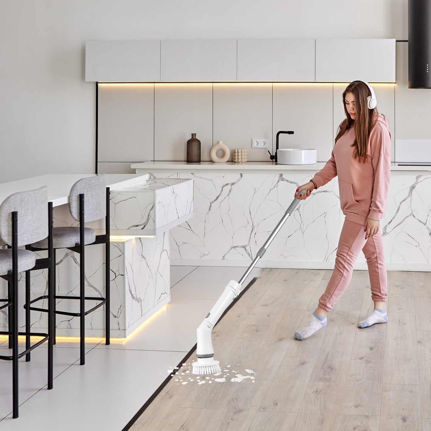 Electric Spin Scrubber Cordless Rechargeable Bathroom Tile Floor Cleaner with 6 Replaceable Heads