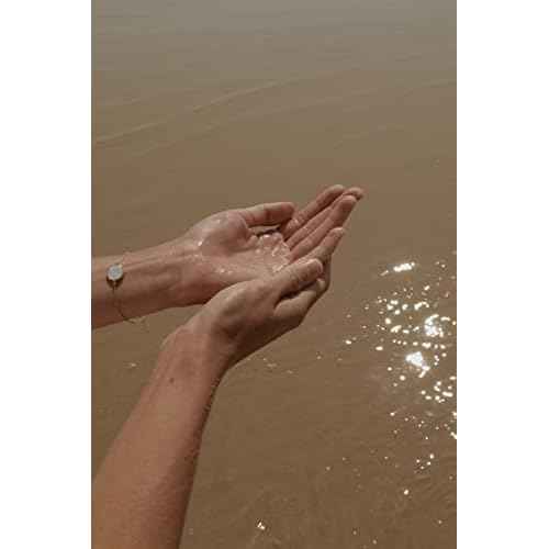 FINN & CO. Black Sand Bath & Body Oil - Lightweight & Moisturizing Formula with Jojoba & Apricot Oils - Fast Absorbing, Paraben Free, Cruelty Free - Beach Inspired Fragrance | 8 oz