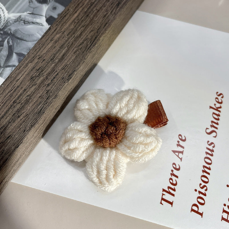 Retro Wool Flower Hairpin - Handmade Hair Accessories for Women