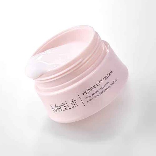 MEDI LIFT NL Signature Cream - Anti Aging Face Cream with Micro-Spicule Technology, Collagen & Hyaluronic Acid, Anti Wrinkle Skin-Perfecting Hydro Boost Moisturizer for Women, 0.8 oz / 25g