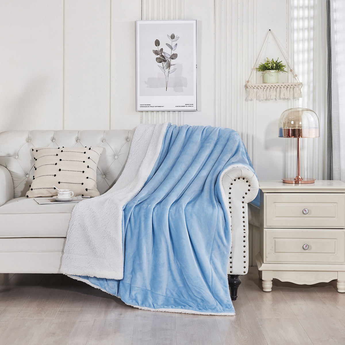 Thickened Warm Flannel Quilt Velvet Blanket for Dorms and Home