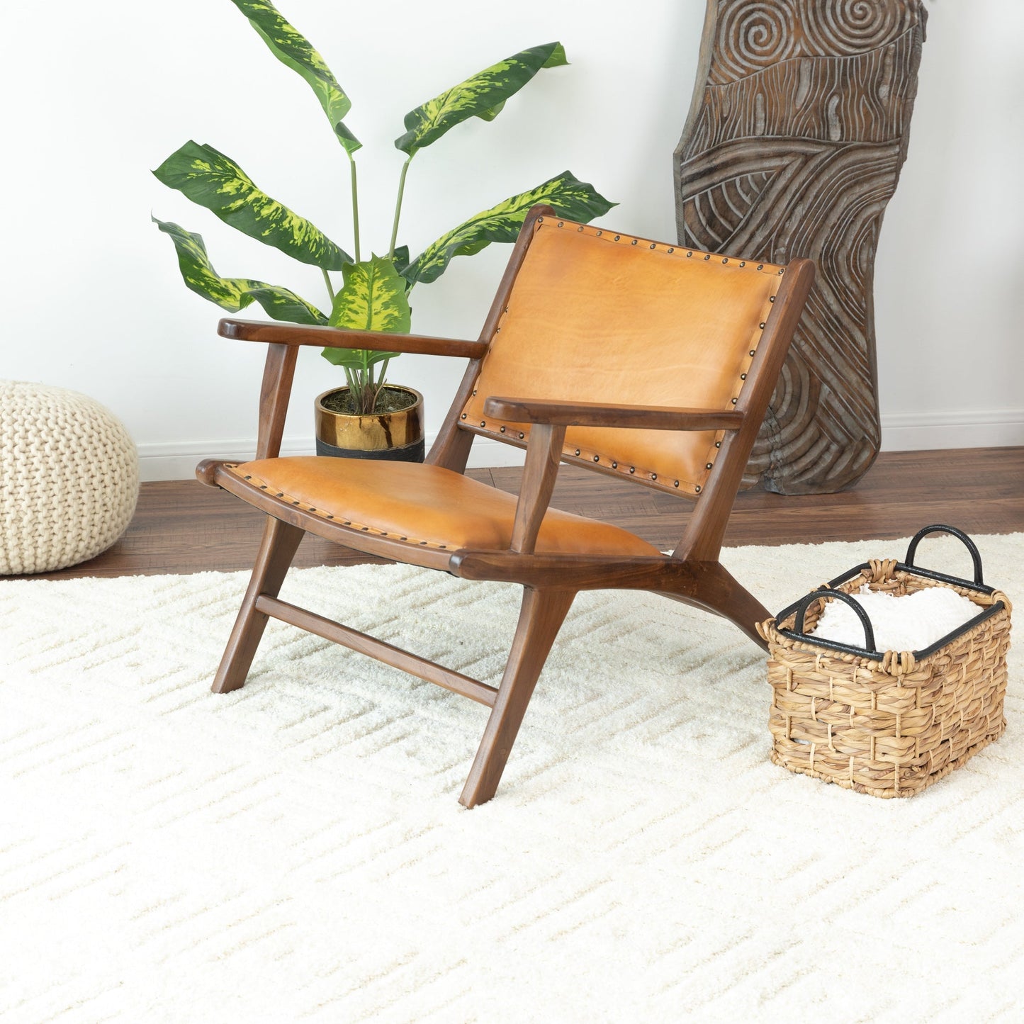Daniel Mid-Century Modern Leather Arm Chair With Walnut-Finished