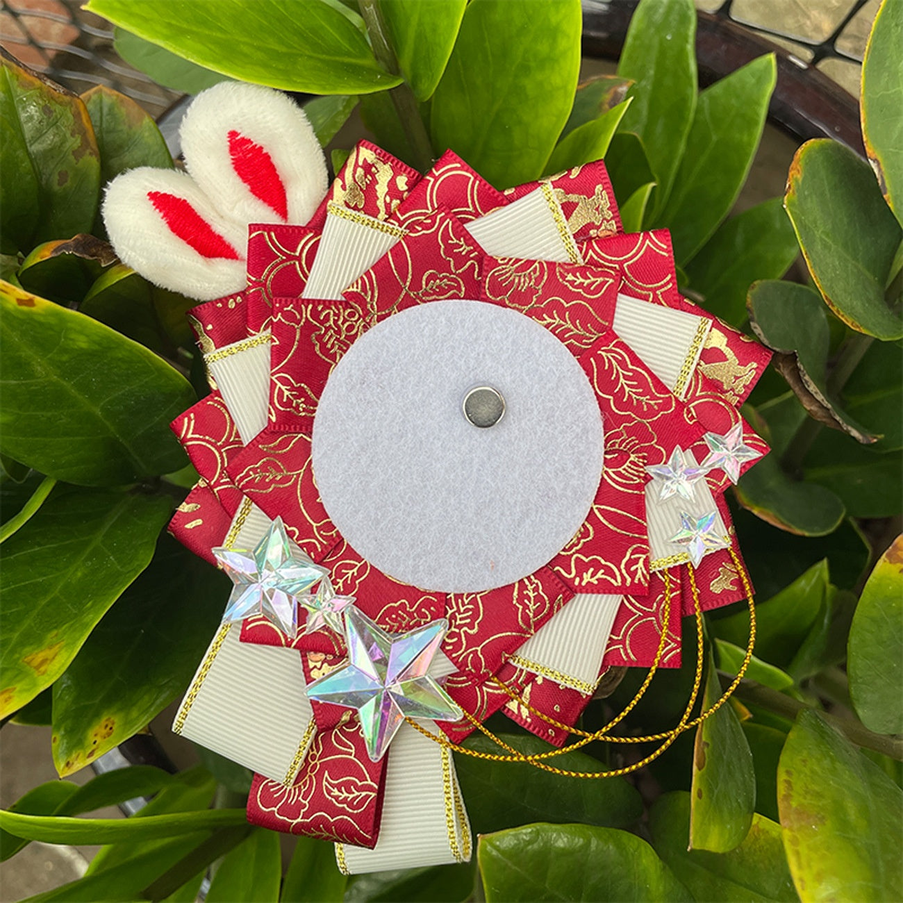 Decorative Badge Pain Bag Accessory - Unisex Wreath & Flower Ornament