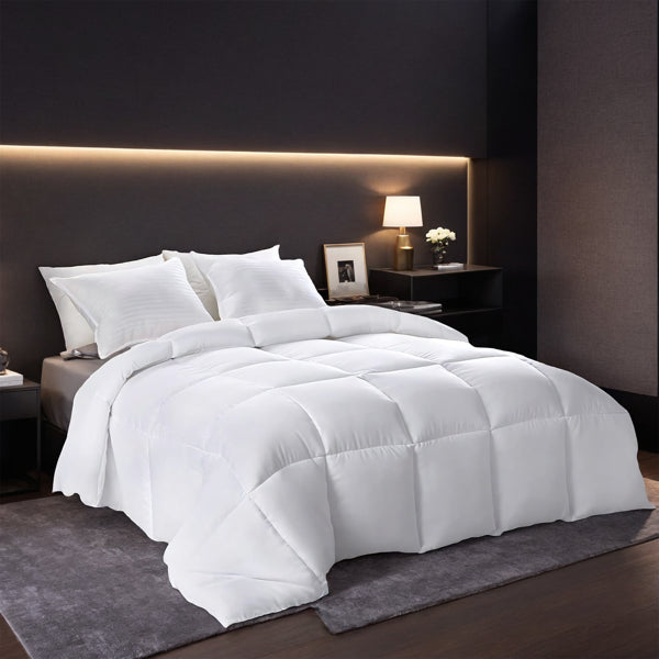 Extra Large White Checkered Duvet - Luxury Hotel-Grade Bedding