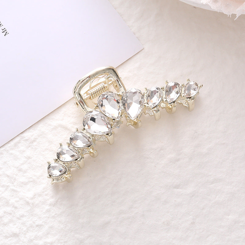 Elegant Crystal Hair Clip for Women – Medium Size Grip Hair Accessory