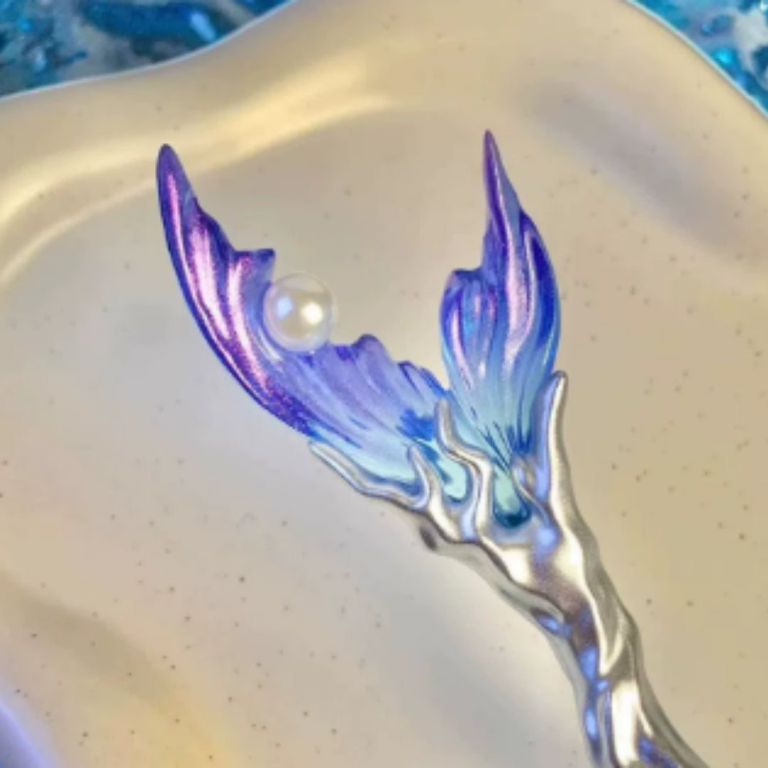 Fish-Tail Hairpin, Pearlescent Alloy Design