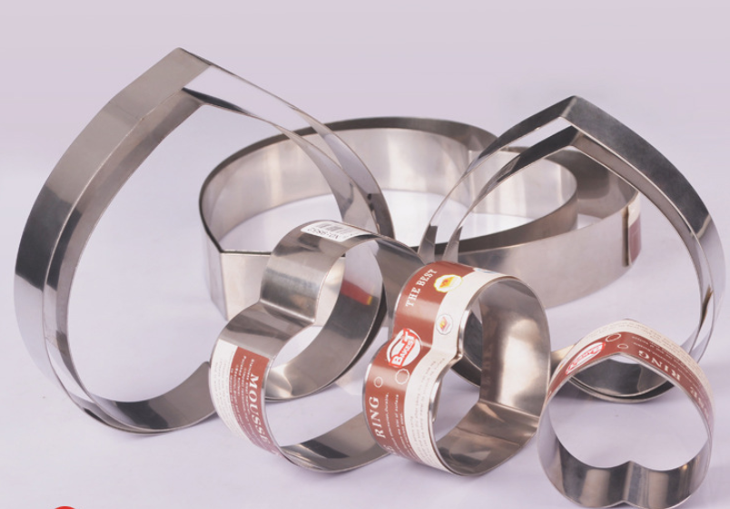 Heart Shaped Stainless Steel Cake Mold - 14 Inch Love Mousse Baking Accessory