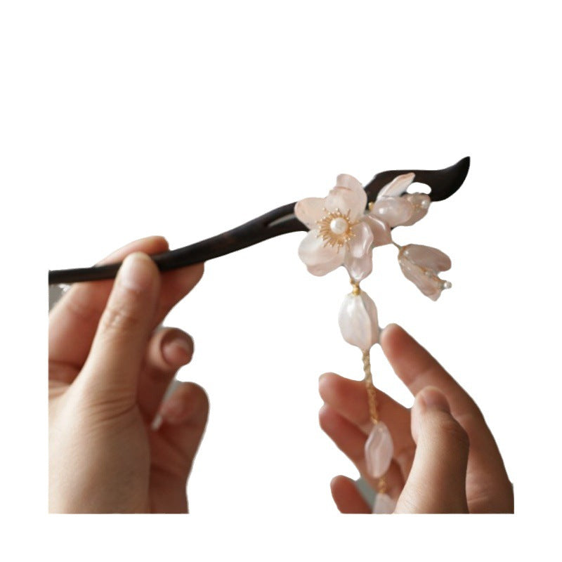 Chinese Style Wooden Hairpin with Floral Design - Retro Hair Accessory