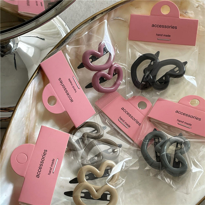 Girl's Love Heart Side Bang Hair Clip Set - Colorful Plastic Hairpins for Women
