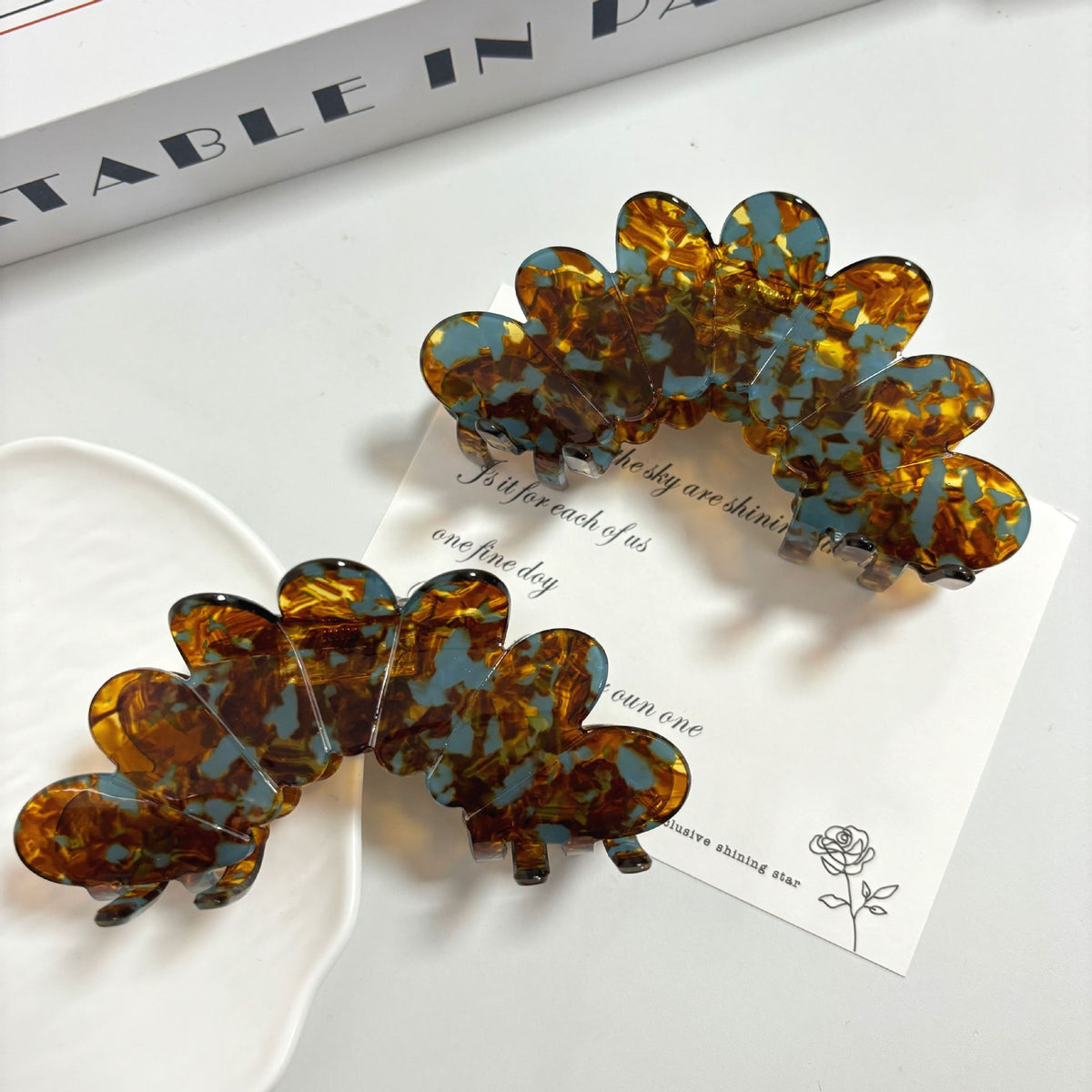 Petal Large Grip Updo Hair Clip