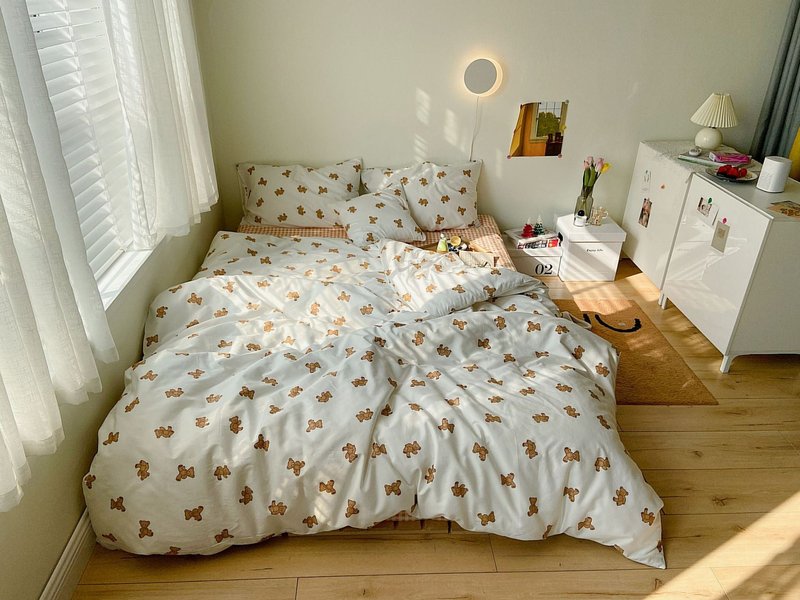 Four Piece Cotton Bed Sheet Bedding Set - Multiple Sizes & Styles