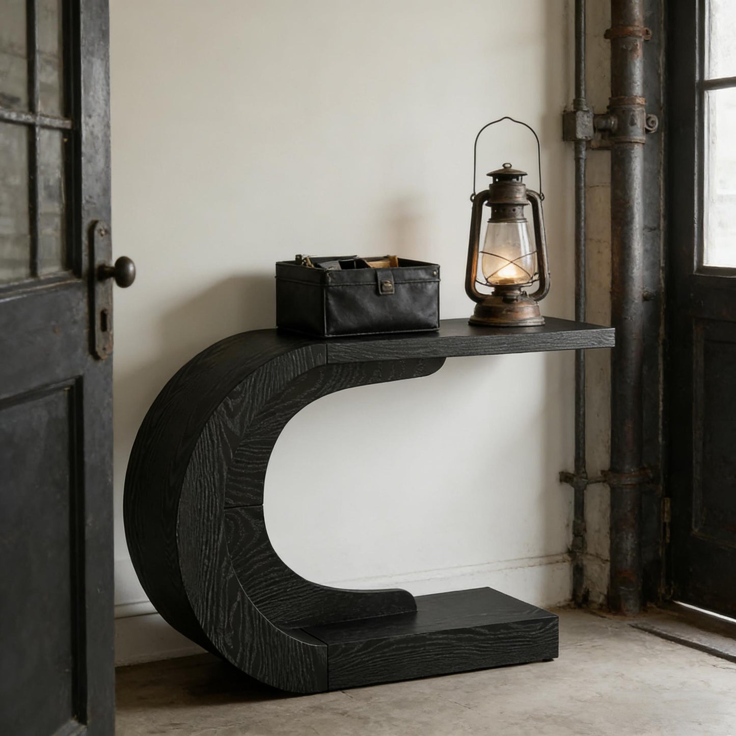 C-Shaped Console Table - Stylish Accent Table in Black