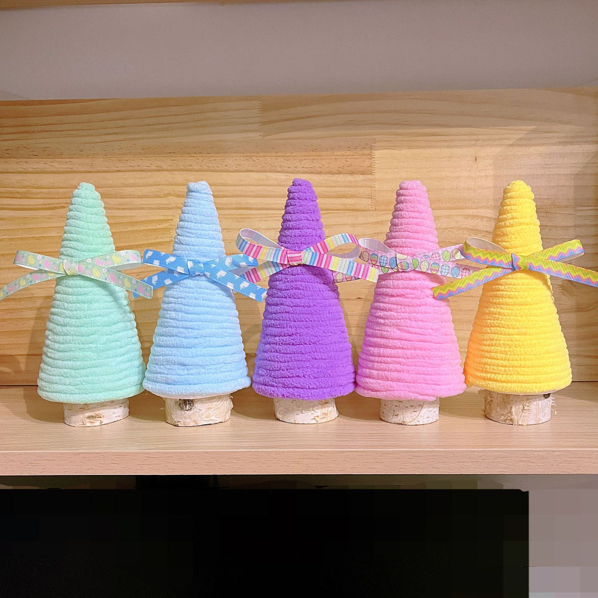 Creative Plush Decorative Desktop Ornaments - 5-Piece Wool Set, Handmade Home Decor