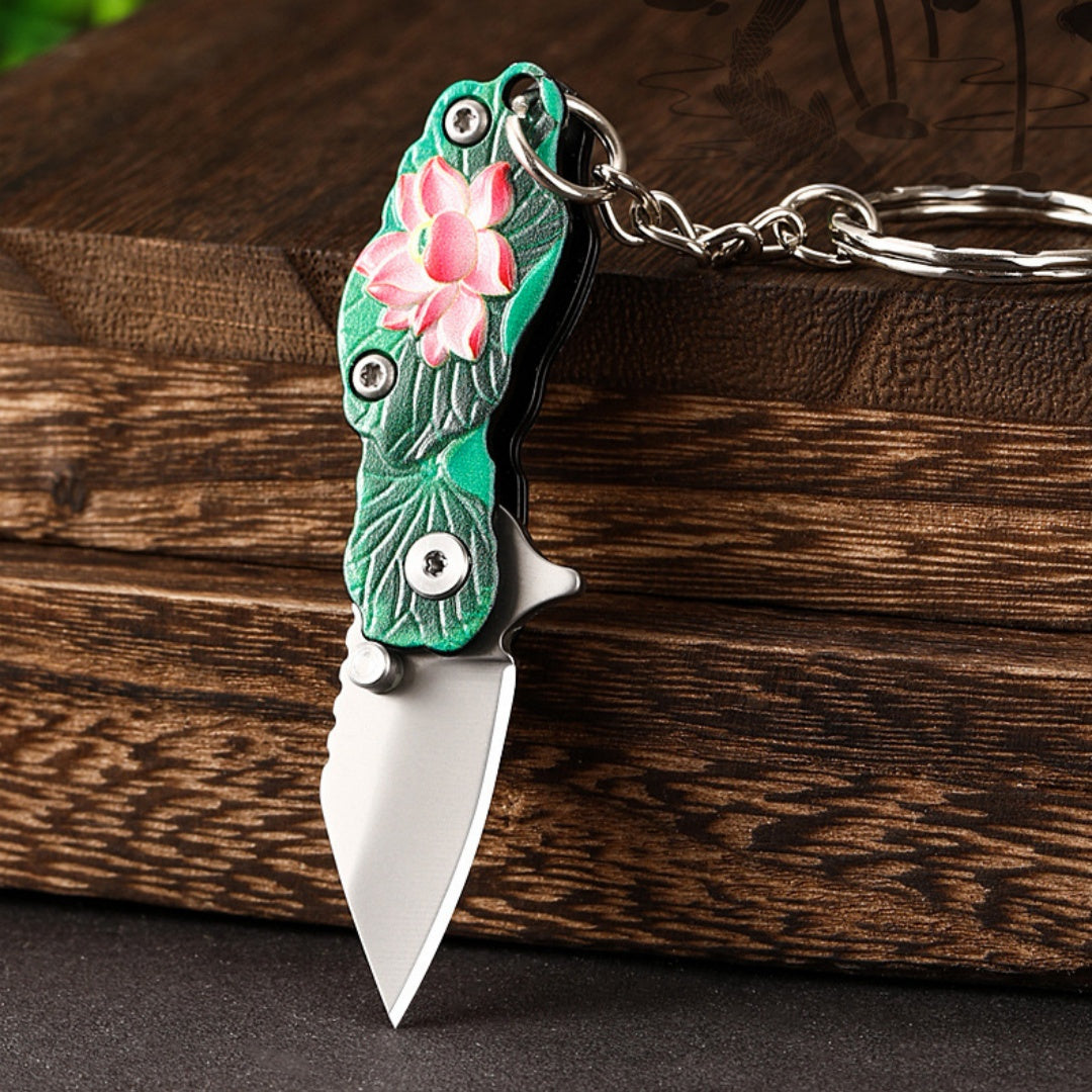 Folding Stainless Steel Kitchen Knife - High Hardness, Modern Design