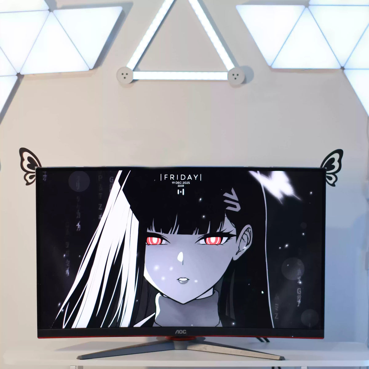 Anime-Style Gaming Monitor Decor with Butterfly Ear Design - Black & White