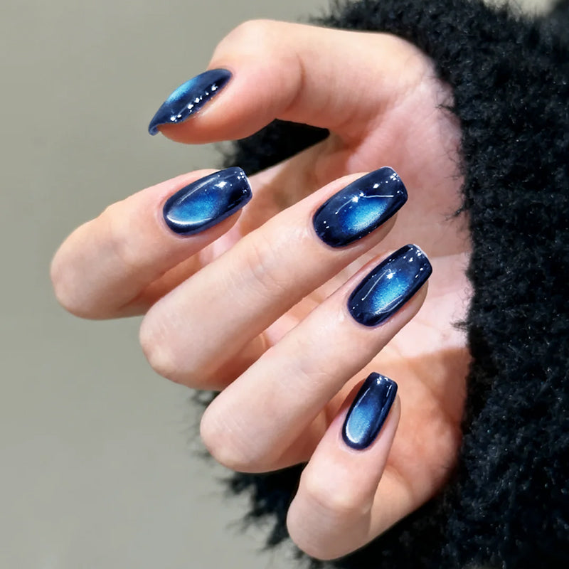 Deep Ocean Blue Magnetic Cat Eye Gel Polish - 10ml Shimmer Nail Varnish
