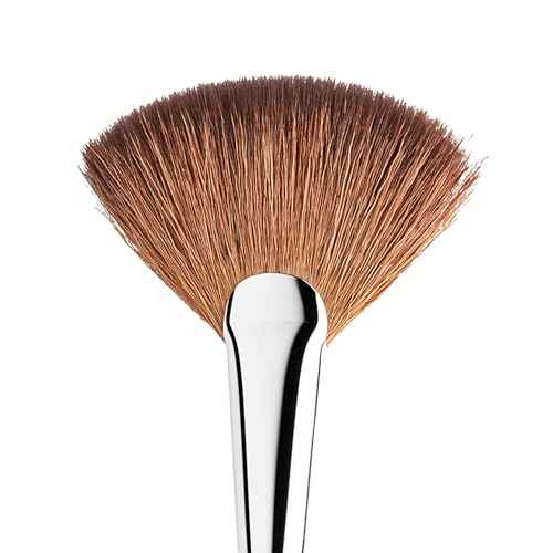 Trish McEvoy Brush 62 Fan Brush