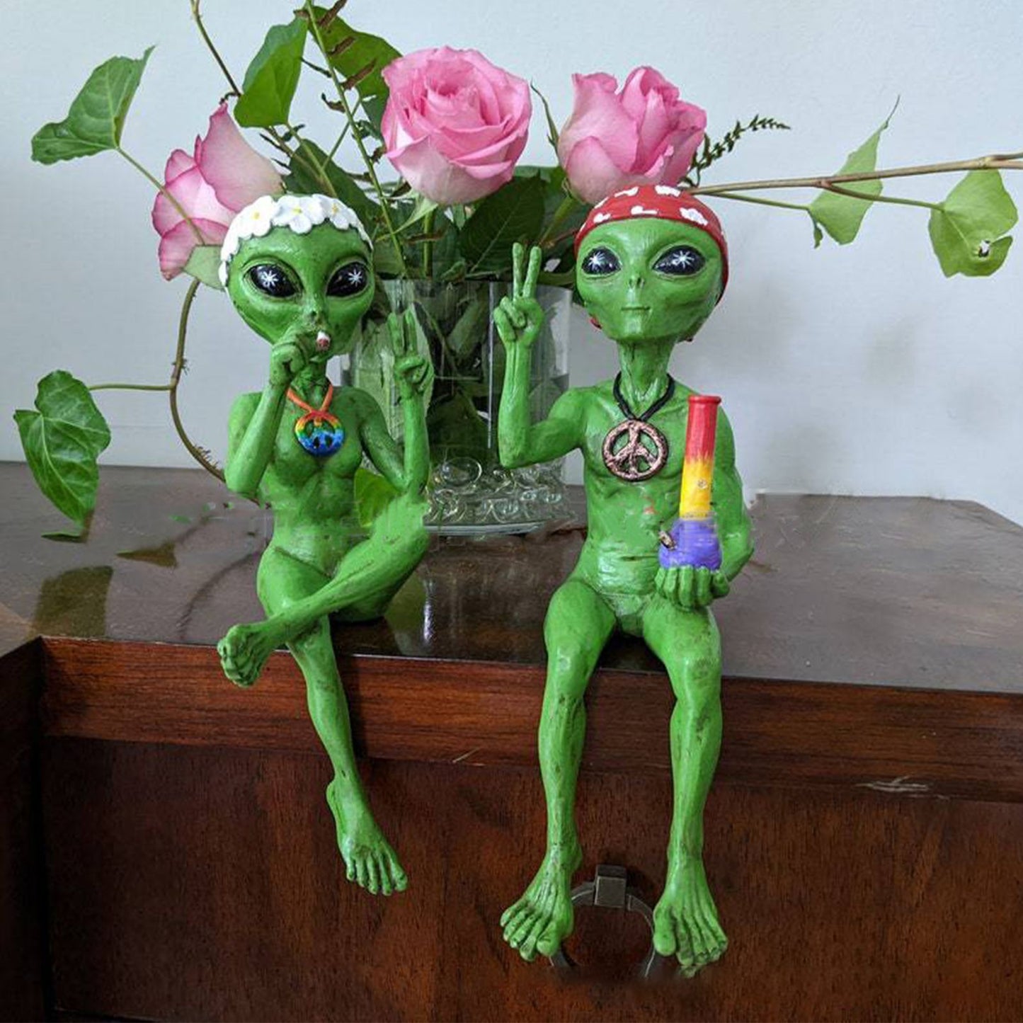 Resin Alien Statue Ornament Decoration for Home & Garden