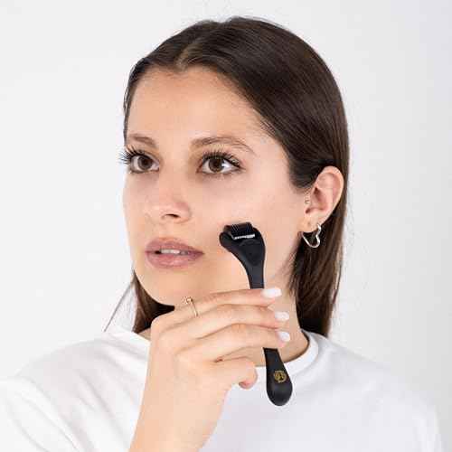 Derma Roller for Body, Hair and Sculp, 540 Titanium Microneedle Dermal Skincare, Microneedling Roller for Men and Women with Storage Case