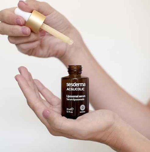 Sesderma ACGLICOLIC Serum, Powerful Glycolic Acid Formula for Enhanced Cell Renewal and Revitalized Skin, 1.0 fl. oz