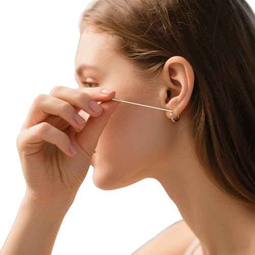 Piercing Cleaning,Earring Hole Cleaner,Ear Piercing Aftercare Cleaner Kit with 240pcs Disposable Ear Piercing Cleaning Floss & 15ml Cleaning Solution for Women Men