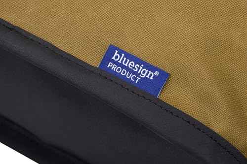 Thule Aion Toiletry Bag - Water-Resistant Bag for toiletries, Makeup and Shaving Essentials - Removable Liquids Bag Included - Easy to Clean - Snap Loop to Easily Hang - Waxed, PFC-Free Fabric