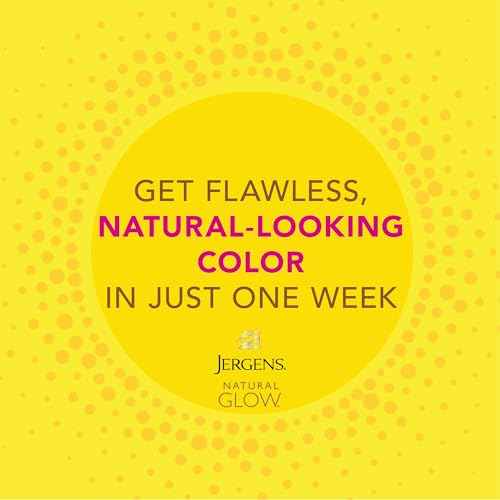 Jergens Natural Glow In Shower Lotion, Self Tanner for Medium to Deep Skin Tone, Sunless Tanning Wet Skin Lotion for Gradual, Flawless Color, 7.5 Ounce (Packaging May Vary)