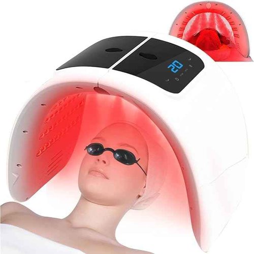 7 Color LED Face Mask with Spray, Red Light Therapy Facial Skin Care Device for Home Use