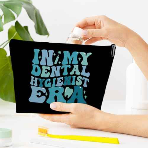 Dental Assistant Gifts Makeup Bag, In My Dental Hygienist Era Cosmetic Bag for Purse, Hygienist Graduation Gifts for Women Coworkers Graduate, Student Must Haves Organizer Pouch