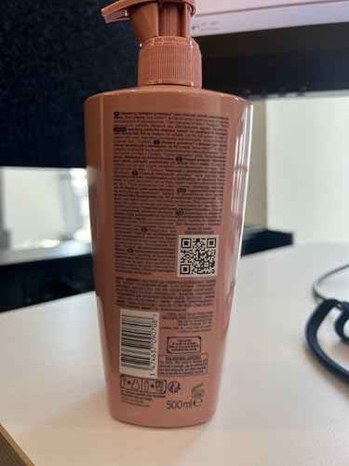 Kerastase Chroma Absolute Chroma Respect Shampoo For Sensitized or Damaged Color-Treated Hair - Protects and Hydrates Fine To Medium Hair with Glycerin and Hyaluronic Acid, 16.9 Fl Oz